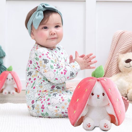 Peluche lapin Pattes décorées: empreintes de pattes brodées sous les pieds pour un effet authentique