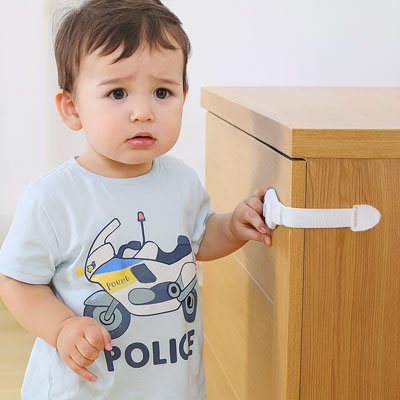 Bloque porte bebe Installation réversible: Repositionnable et retirable sans laisser de traces