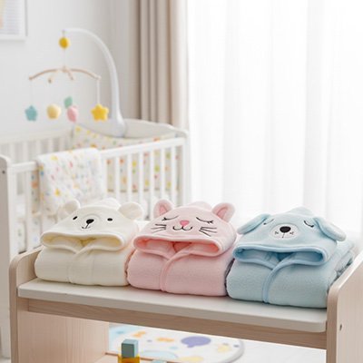 Cape de bain bébé  cape différente couleur et différent motifs frandeur 80 x 80 cm